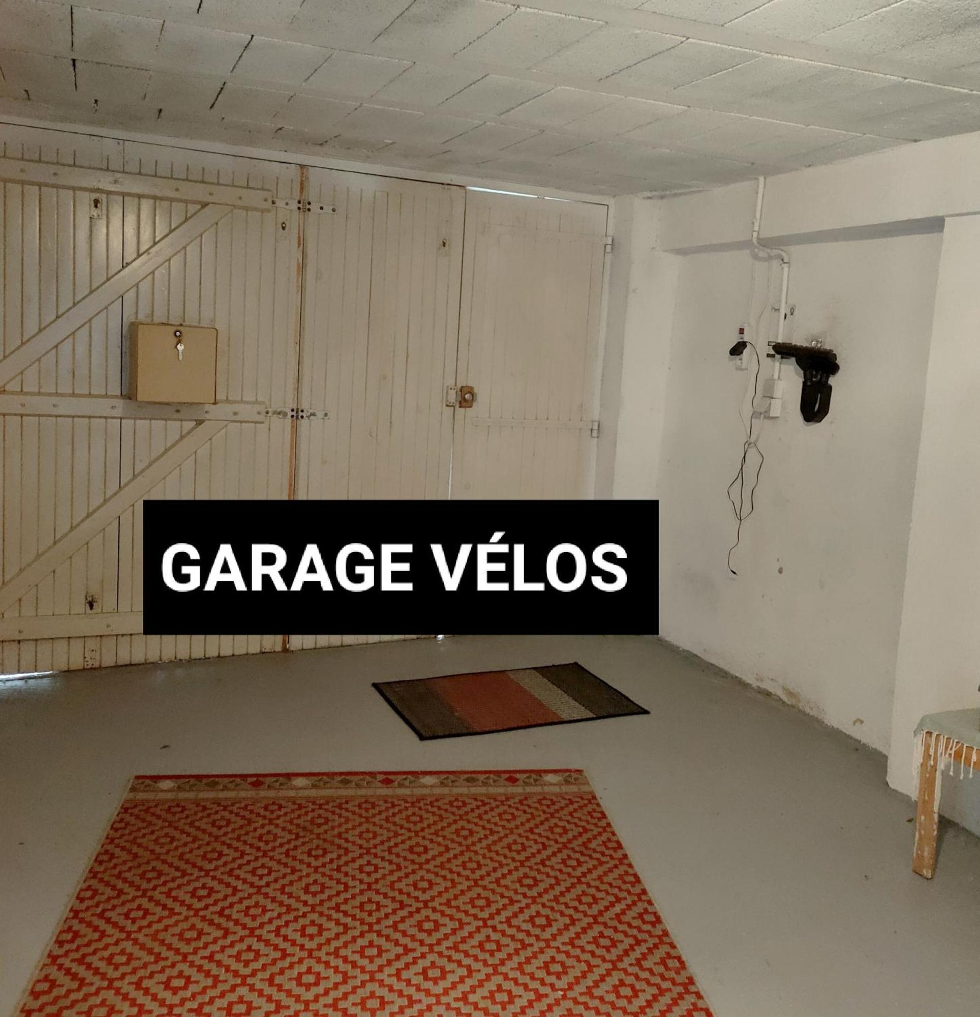 "Les Chacobins" - Appart'Etape Avec Garage Velos ลา เฮออล ภายนอก รูปภาพ
